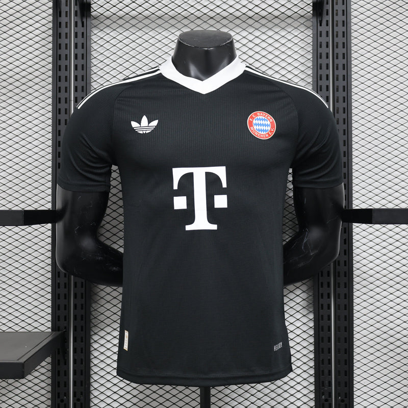 BAYERN MUNICH GOALKEEPER BLACK 24/25 MAN (PLAYER VERSION)