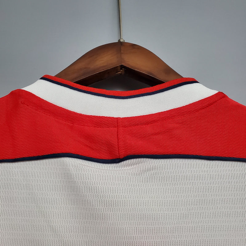 LIVERPOOL II 1998  MAN (RETRO)