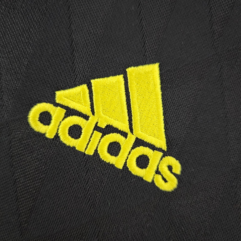 LIVERPOOL II 2010  MAN (RETRO)