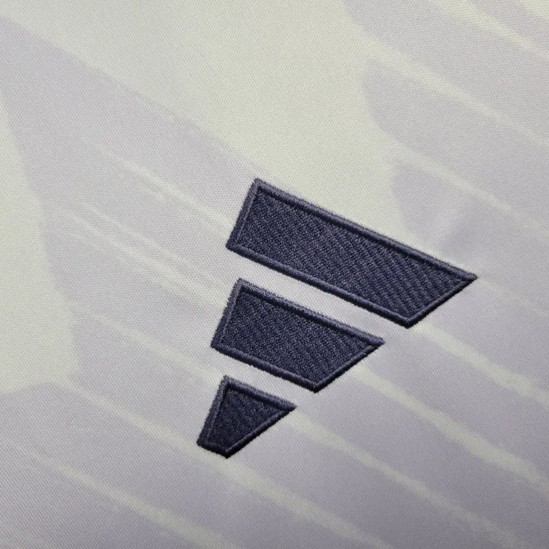 MANCHESTER UNITED WHITE SPECIAL EDITION 25/26 MAN