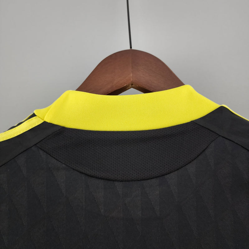 LIVERPOOL II 2010  MAN (RETRO)