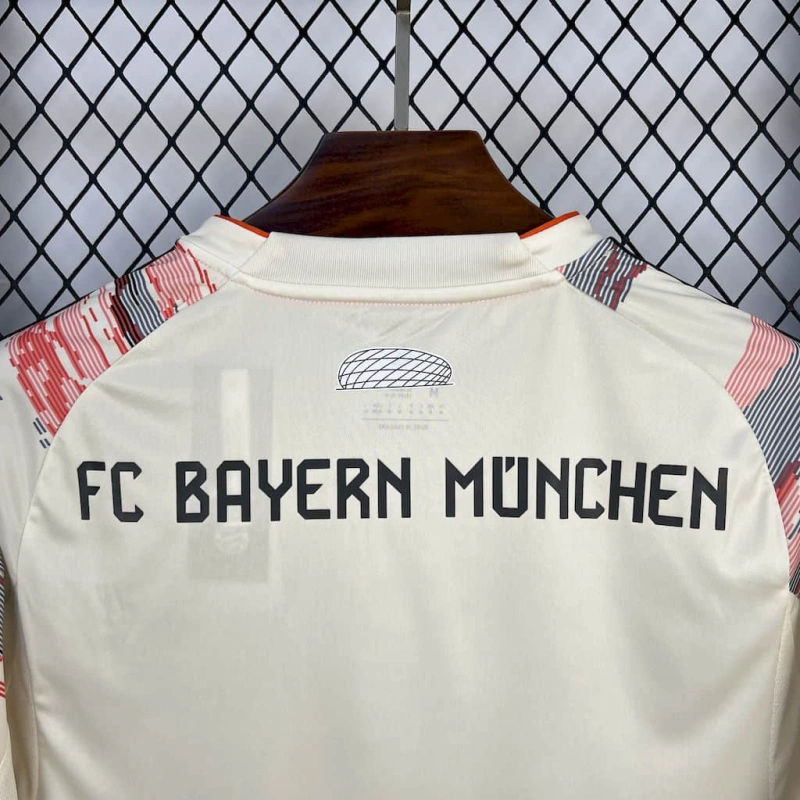 BAYERN MUNICH III 25/26 MAN