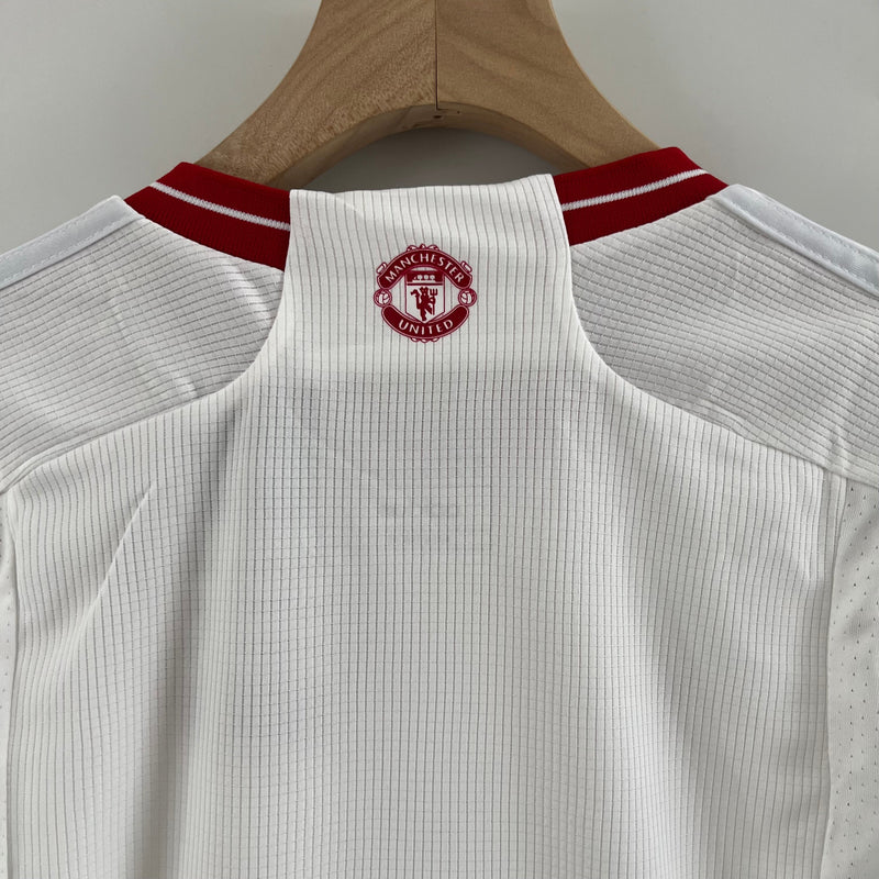 MANCHESTER UNITED III 23/24 KID'S SET