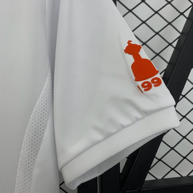 COLO COLO I 2004 MAN (RETRO)