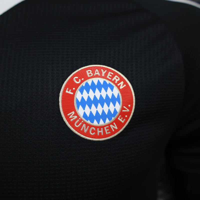 BAYERN MUNICH GOALKEEPER BLACK 24/25 MAN (PLAYER VERSION)
