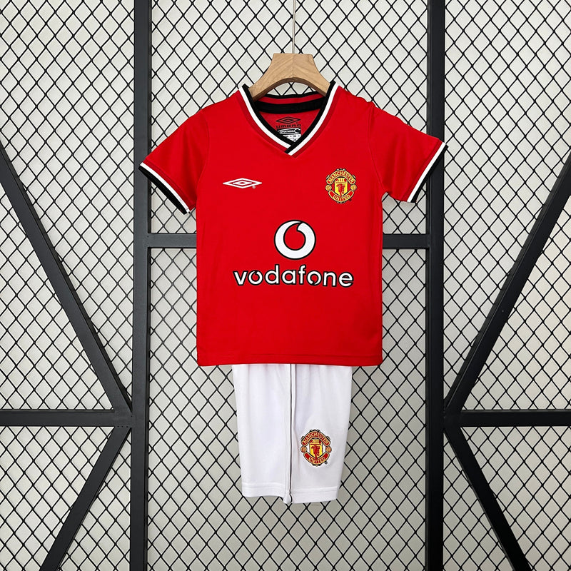 MANCHESTER UNITED I 00/01 KID'S SET (RETRO)