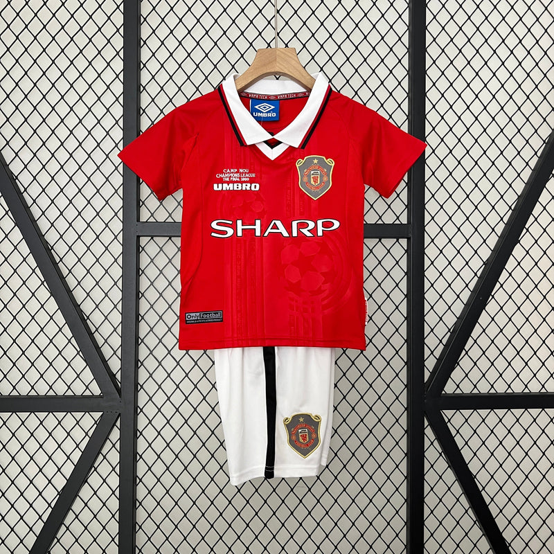 MANCHESTER UNITED I 99/00 KID'S SET (RETRO)