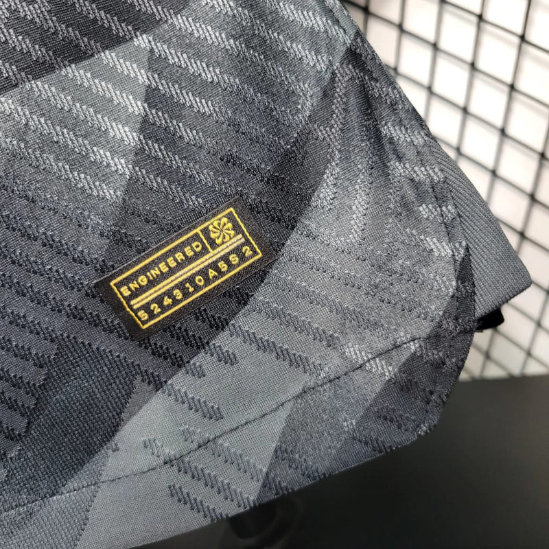 LIVERPOOL GOALKEEPER I 23/24 MAN (PLAYER VERSION)