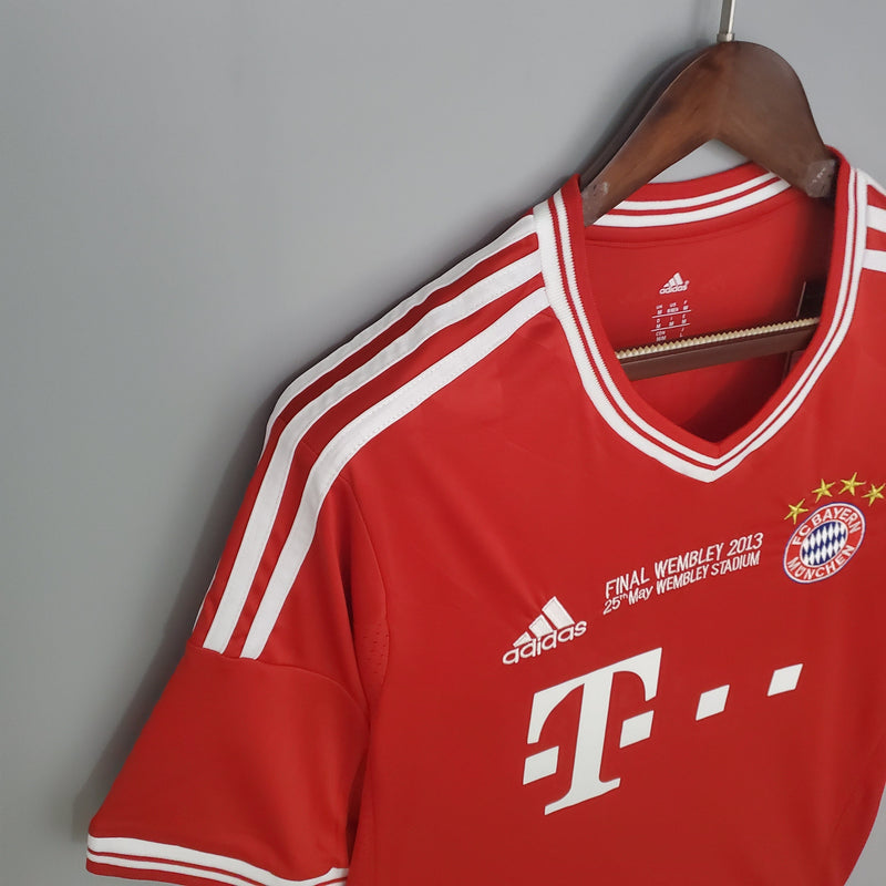 BAYERN MUNICH I 13/14 MAN FINAL CHAMPIONS (RETRO)