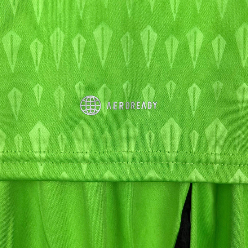 REAL MADRID GOALKEEPER I 23/24 KID'S SET